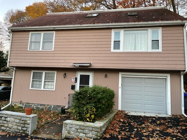 2 bd (1/2 House)